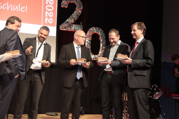 Kuchen für die Ehrengäste